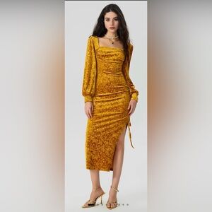 Cider Mustard Velvet Floral Ruched Long-Sleeve Midi Dress